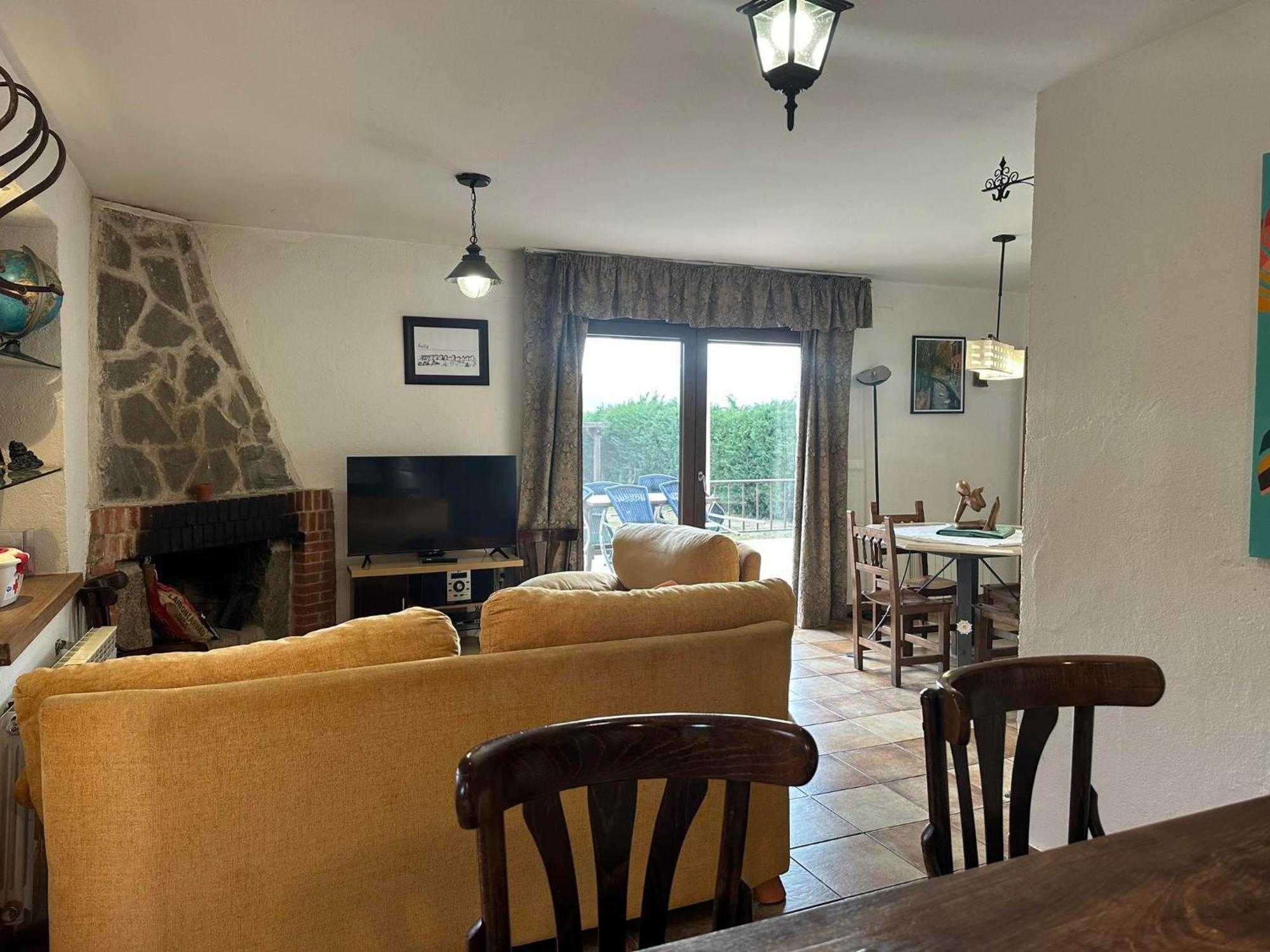 Vivienda De Uso Turistico El Nido Guest House La Serrada Екстериор снимка