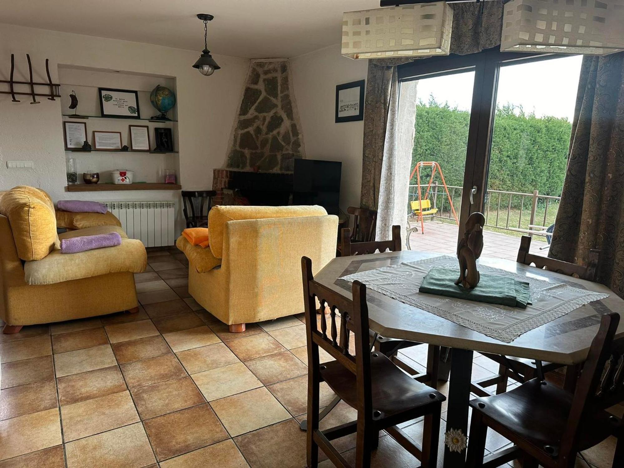 Vivienda De Uso Turistico El Nido Guest House La Serrada Екстериор снимка