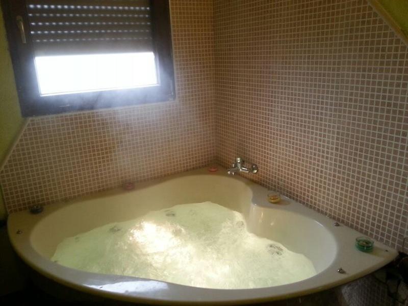 Vivienda De Uso Turistico El Nido Guest House La Serrada Екстериор снимка